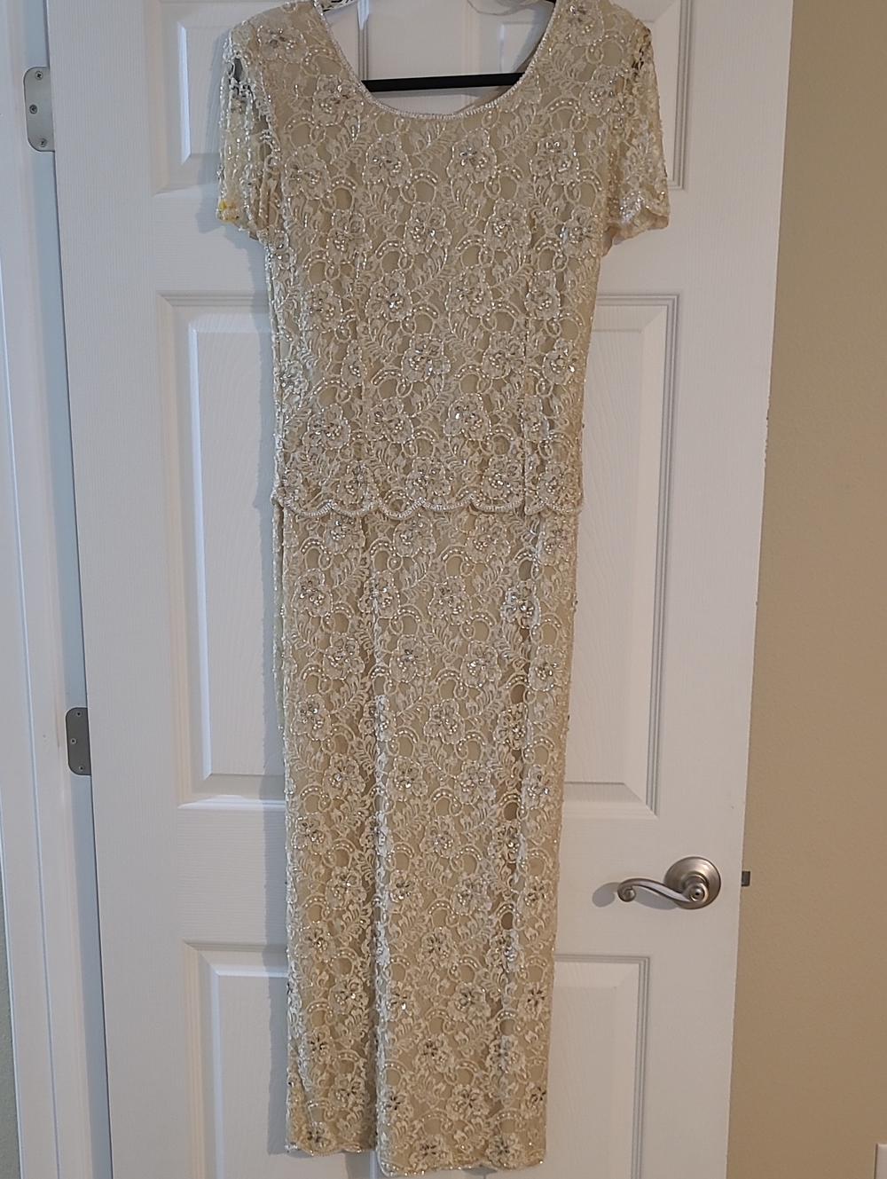 Stenay Beaded Ivory Lace Evening Dress
